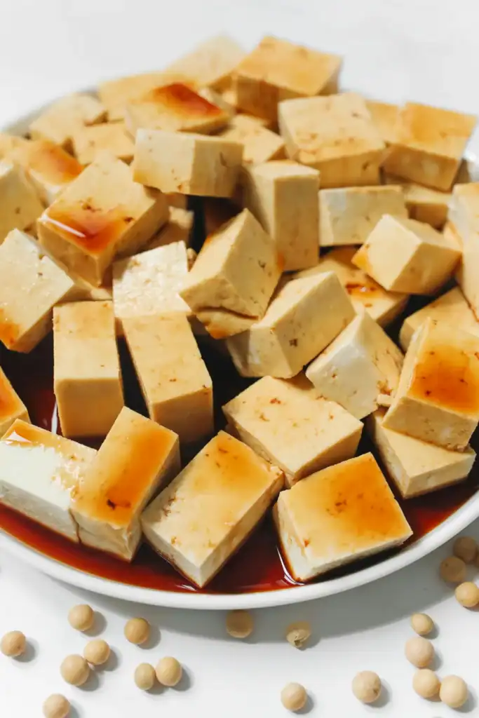 Vlees Vervangen Voor Beginners: Ontdek de Plantaardige Keuken 2 Gemarineerde tofu