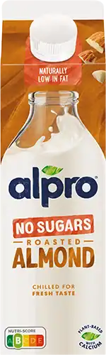 Fles gekoelde Alpro amandeldrink